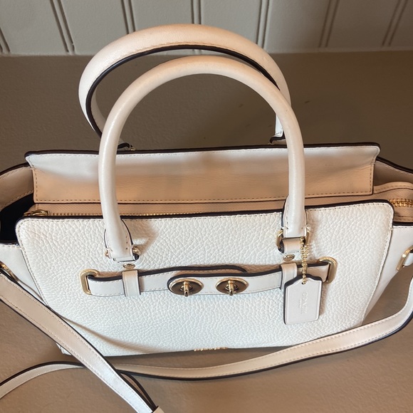 COACH Blake White Pebbled Leather Satchel Crossbody NEW! - Picture 4 of 9